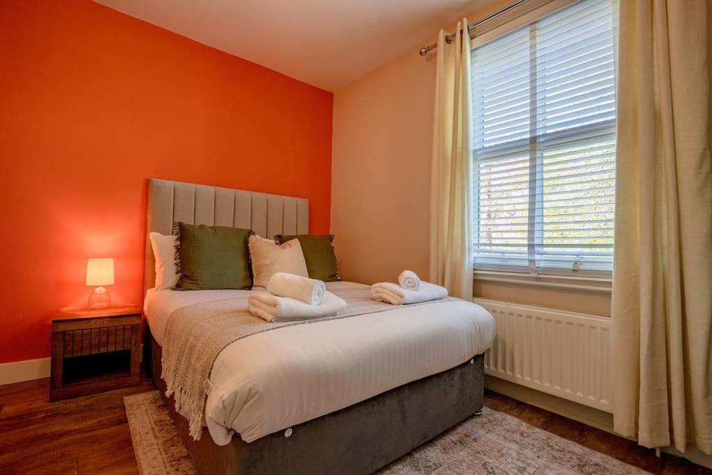 Host & Stay - Oxford Road House Great Malvern Bagian luar foto