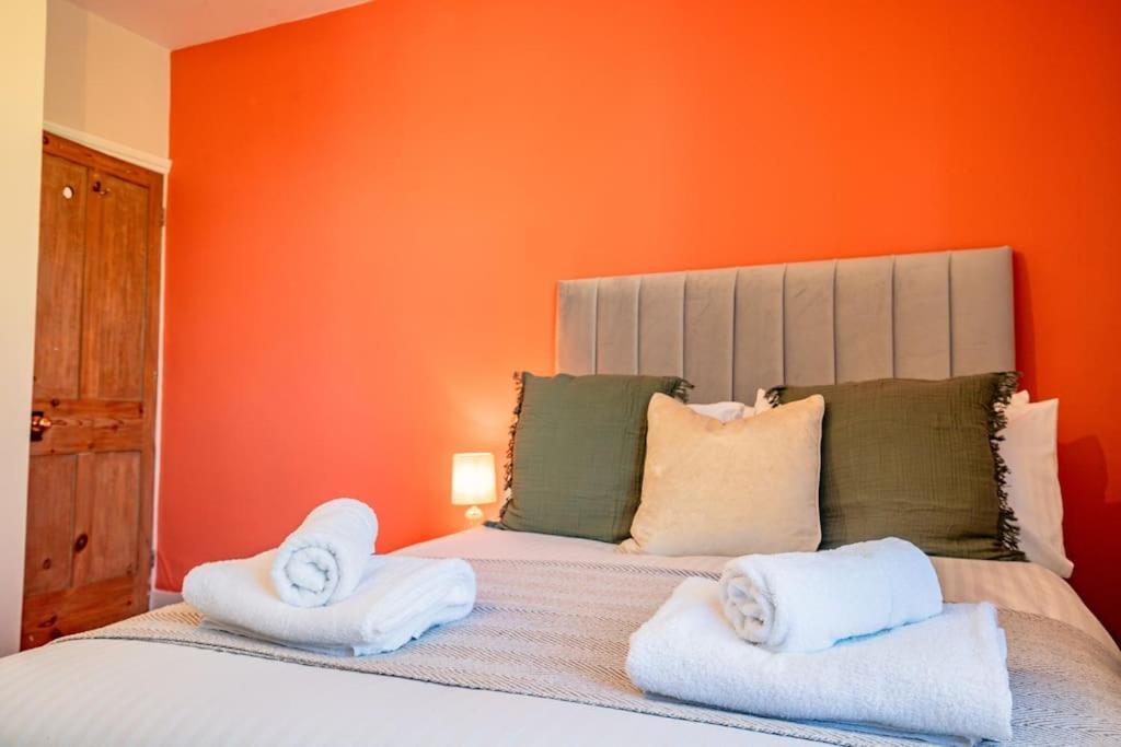 Host & Stay - Oxford Road House Great Malvern Bagian luar foto